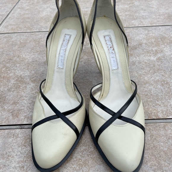 Narcisco Rodriguez White & Black Heels - Picture 2 of 13